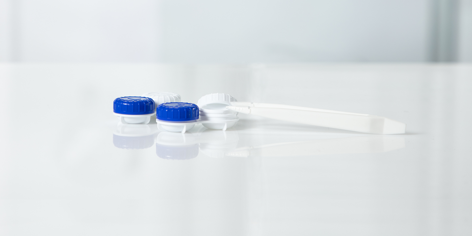CFSVVD 6 Stück Kontaktlinsen Einsetzhilfe, Kontaktlinsen Hilfe zum  Einsetzen, Silikon Kontaktlinse Einsetzer Harte und Weiche  Kontaktlinsensauger mit Aufbewahrung Hülle für Kontaktlinsen : :  Drogerie & Körperpflege